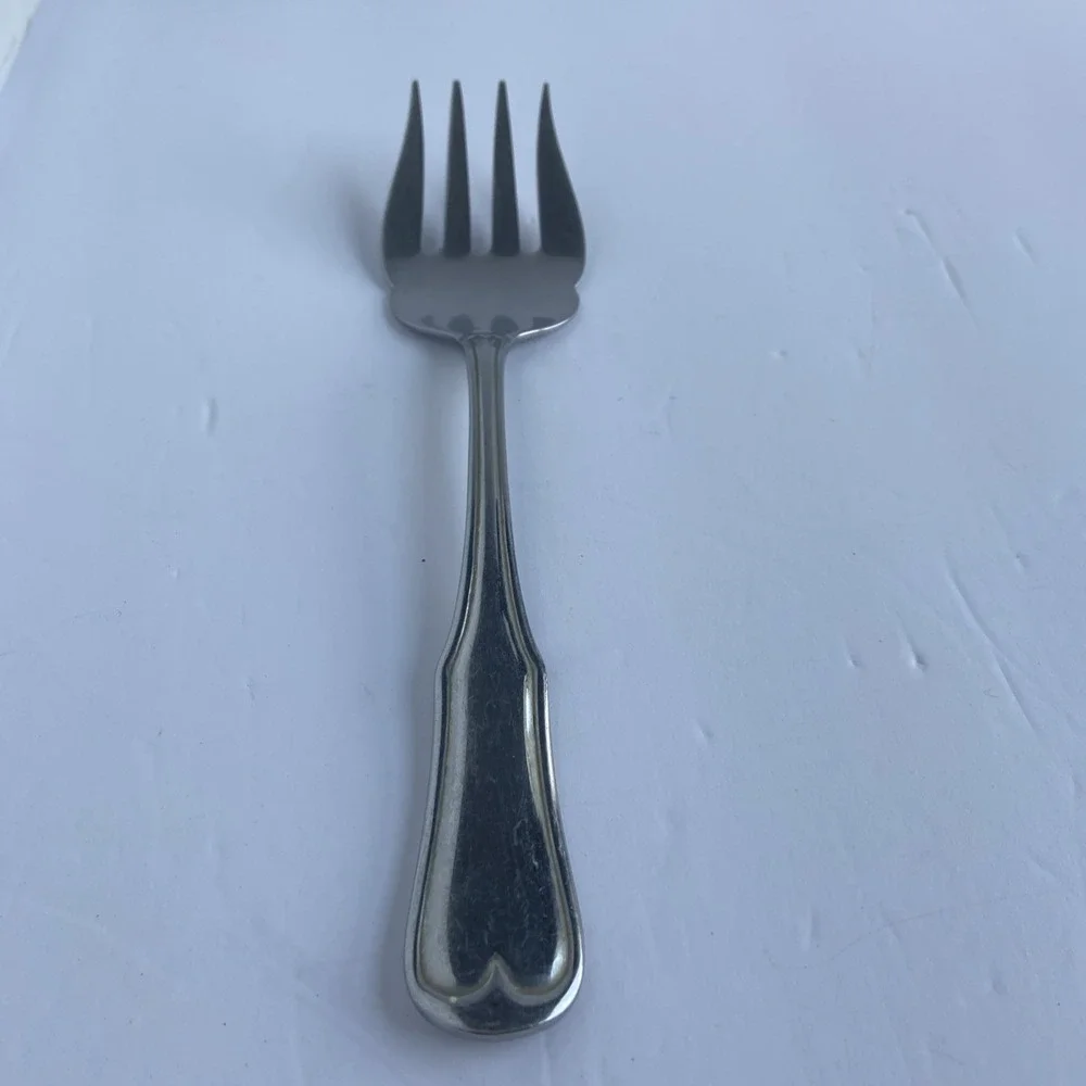 International‎ Silver 18/10 Stainless Cold Meat Serving Fork Heart Pattern 8.5